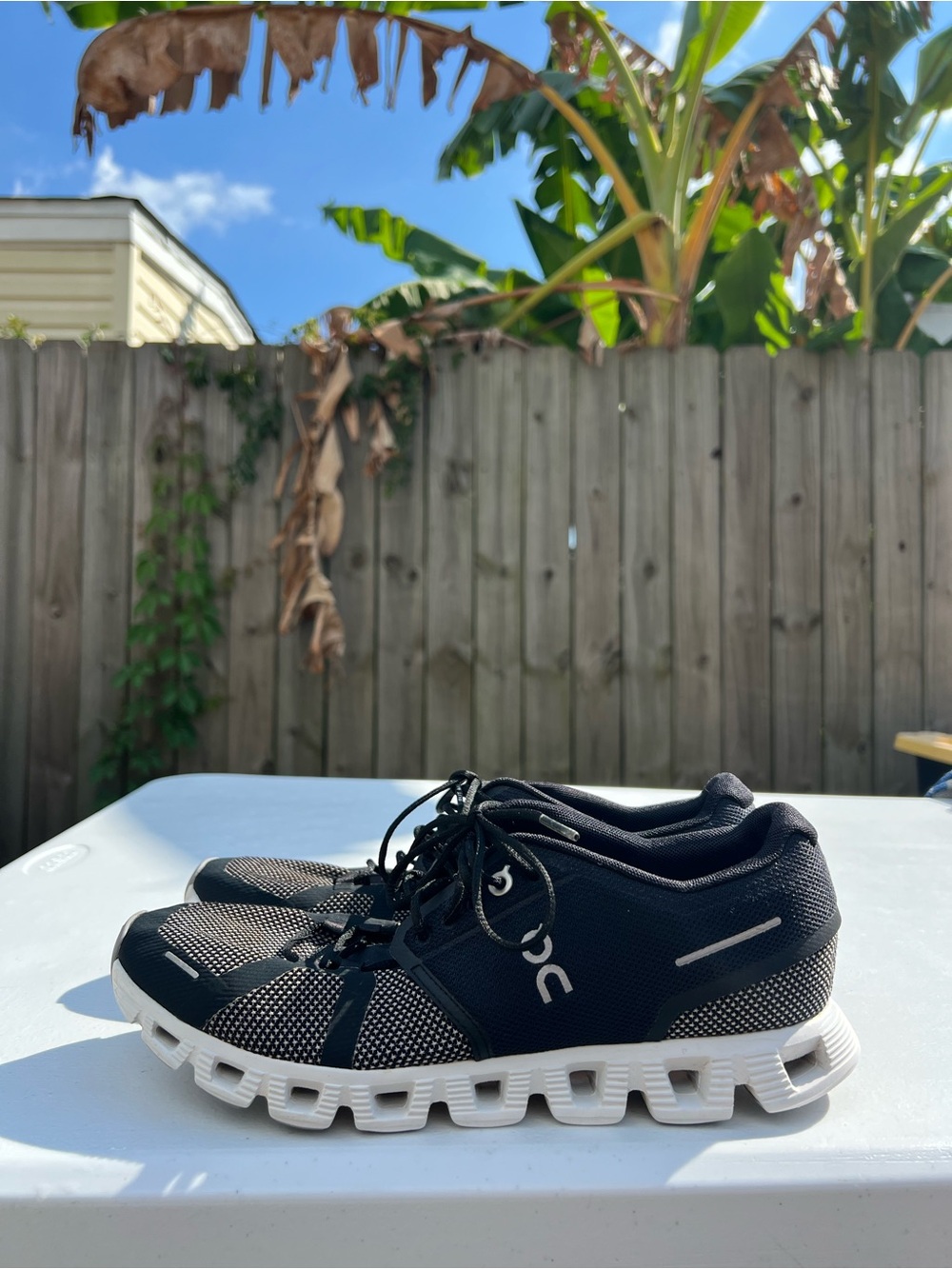 Women’s On Running Cloud Running Shoes - Black/White size 9